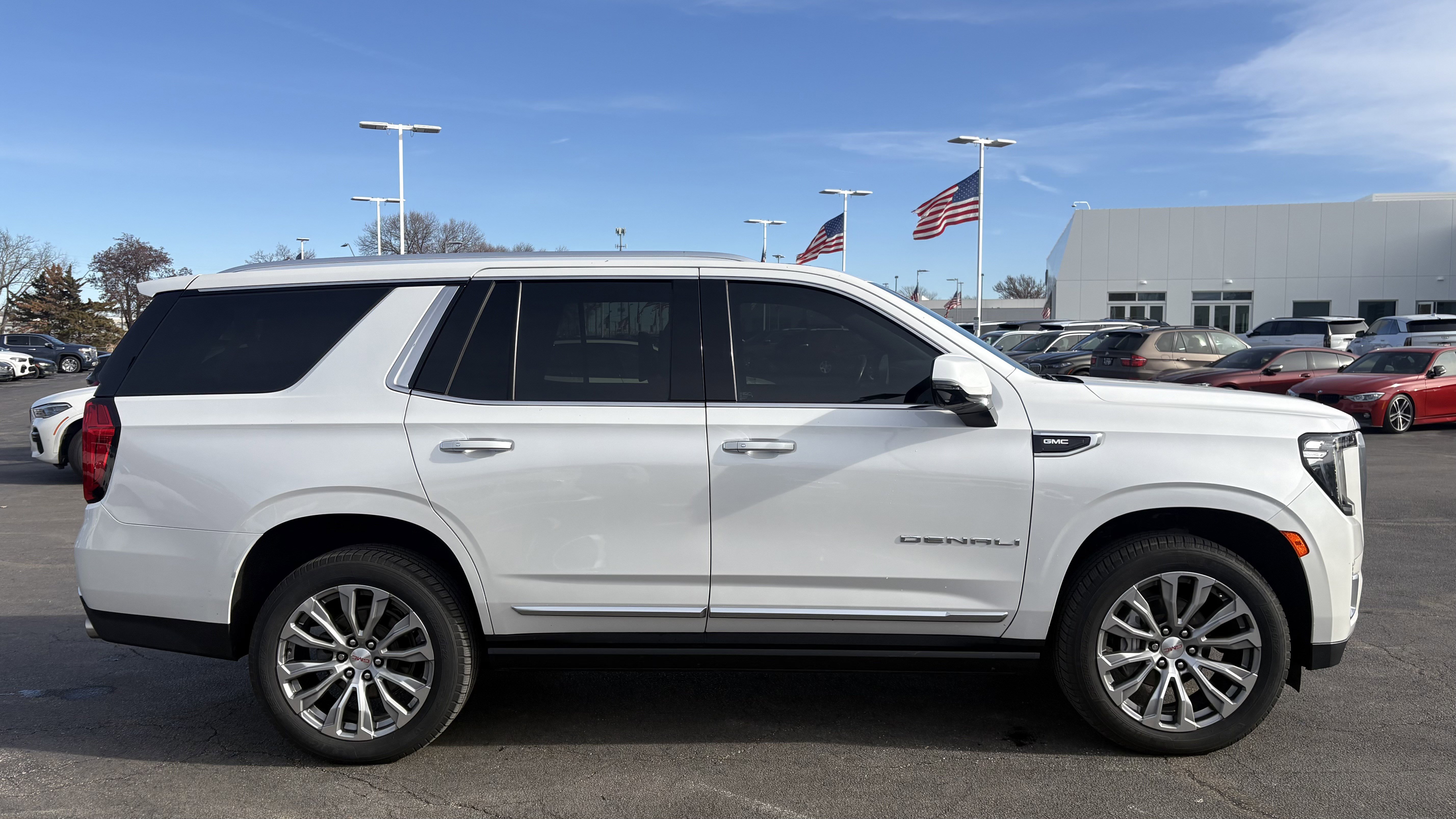 Used 2021 GMC Yukon Denali image 11