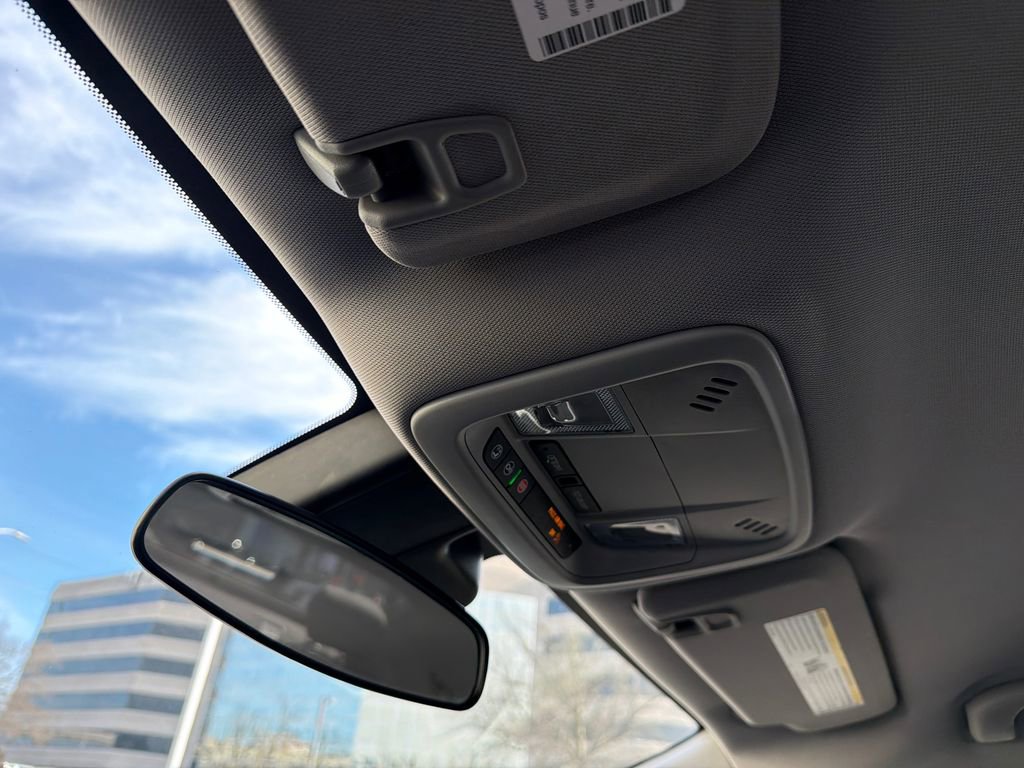 Used 2024 Chevrolet Malibu LT image 27