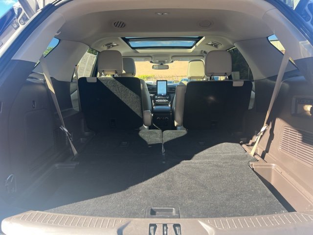 Used 2023 Ford Explorer Platinum w/ Technology Package image 15