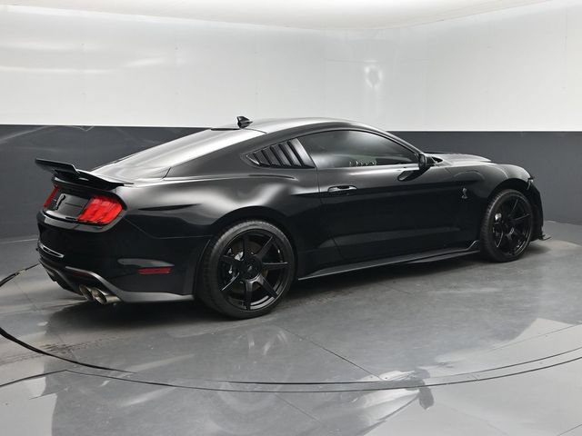 Used 2021 Ford Mustang Shelby GT500 w/ Technology Package RWD image 3