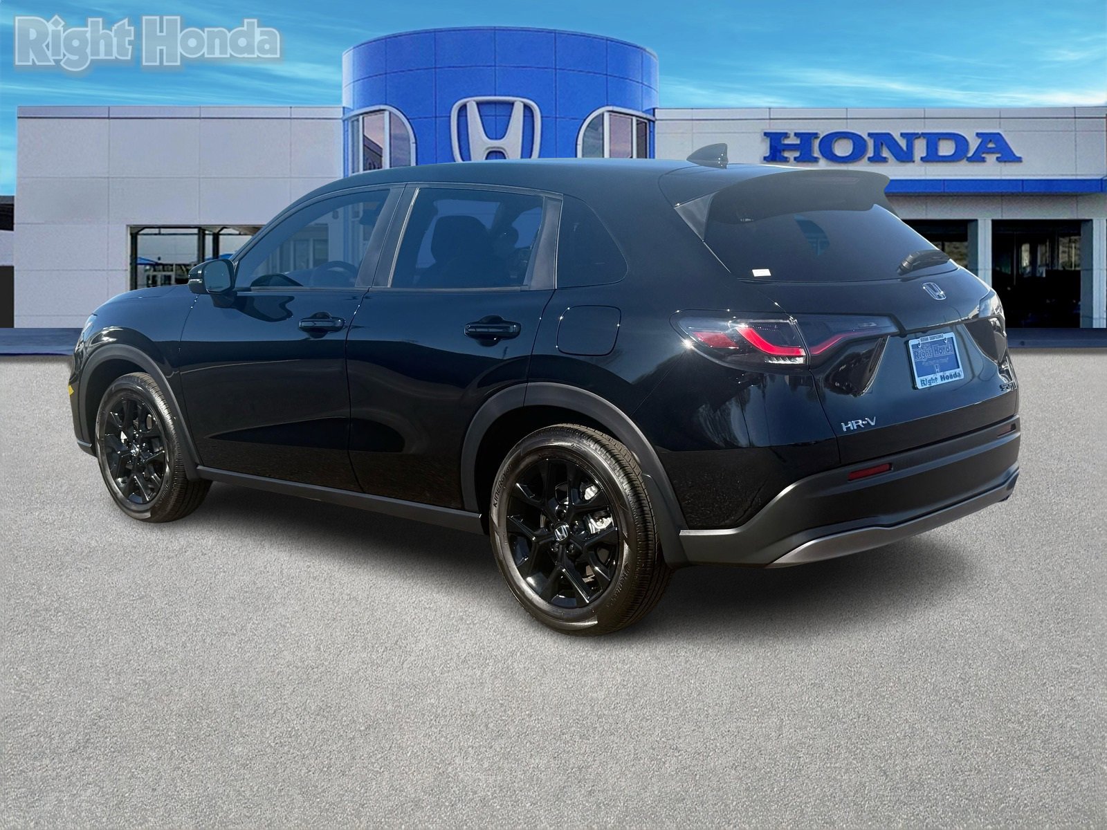 Certified 2025 Honda HR-V Sport image 5