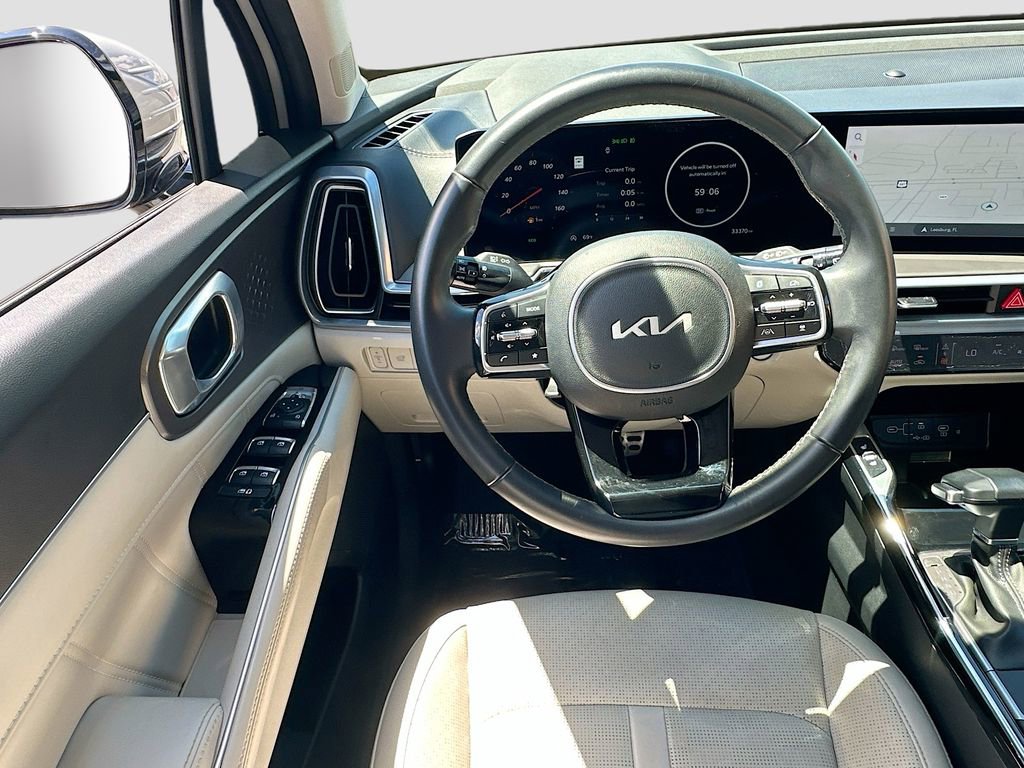 Certified 2025 Kia Sorento SX FWD image 22