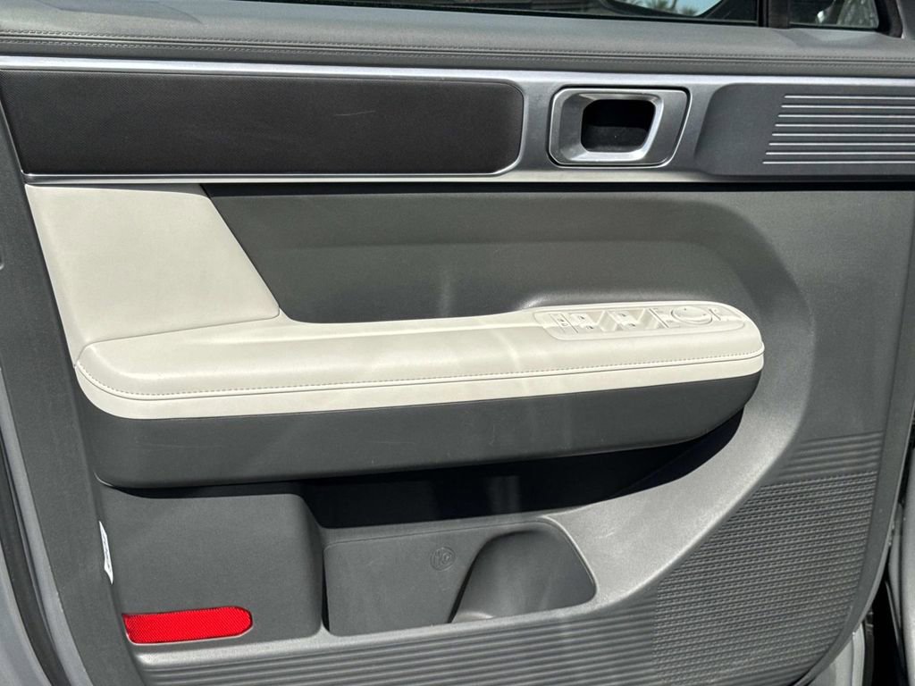 Certified 2025 Hyundai Santa Fe SEL image 20