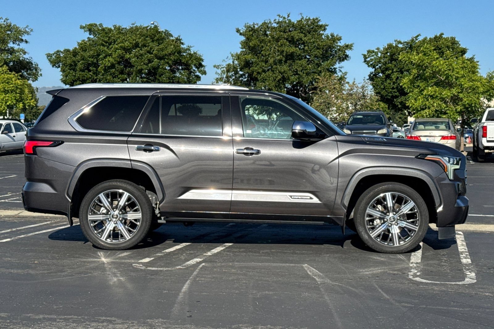 Used 2023 Toyota Sequoia Capstone AWD/4WD image 3
