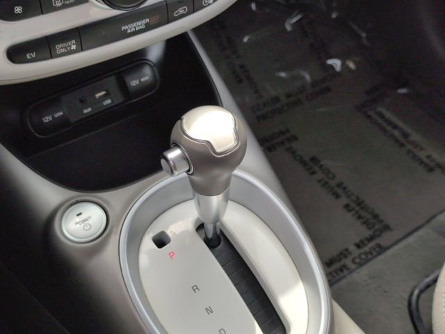 Used 2015 Kia Soul EV FWD image 24