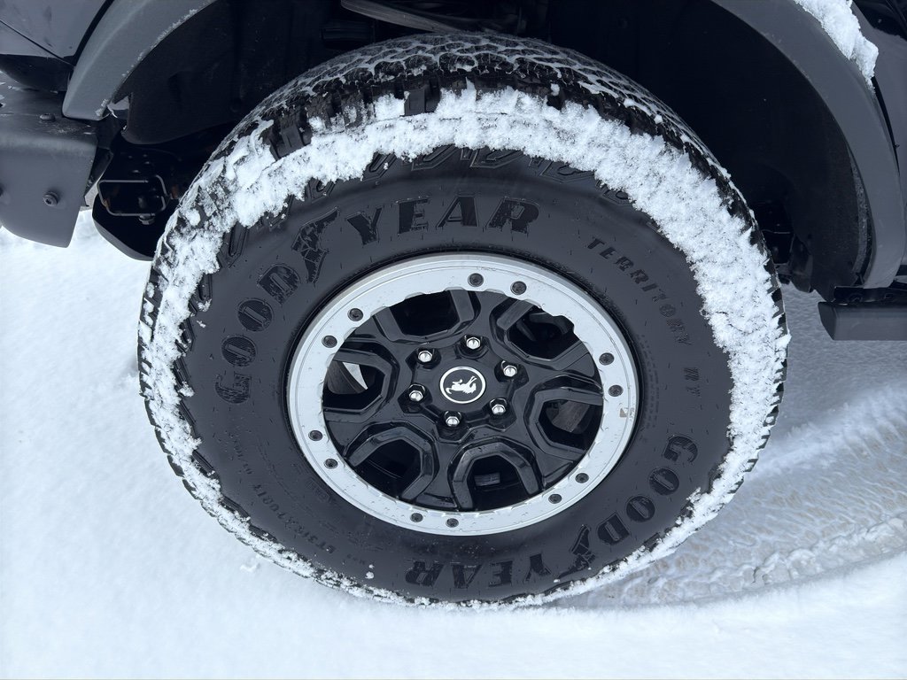 Used 2022 Ford Bronco Black Diamond w/ Sasquatch Package image 8