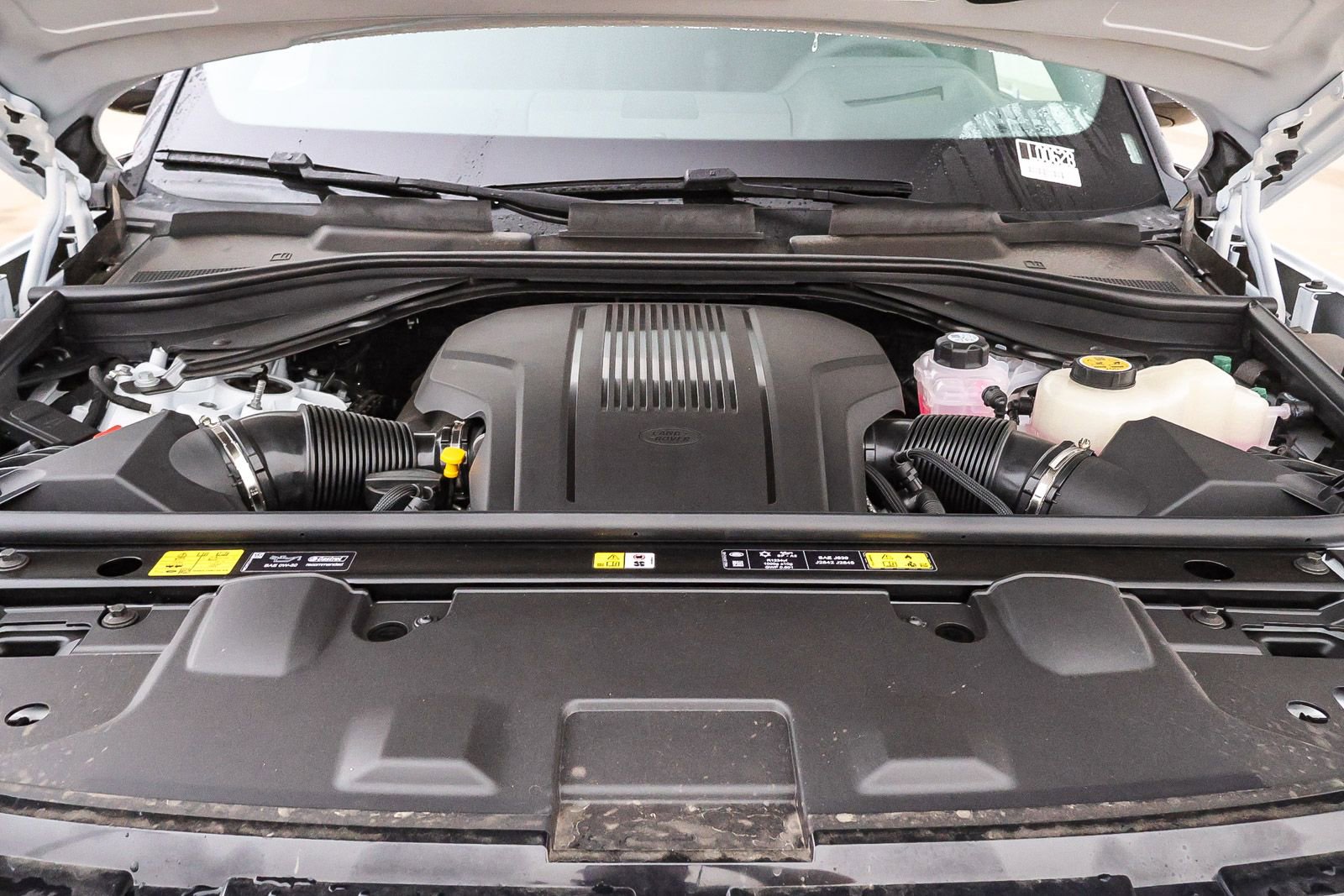 New 2025 Land Rover Range Rover SE image 41