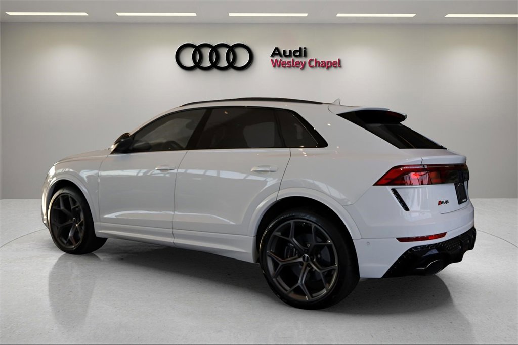 New 2026 Audi RS Q8 performance image 3
