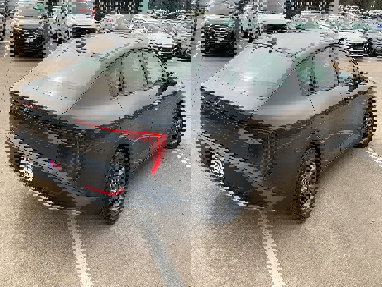 Used 2025 Kia K4 LXS image 5