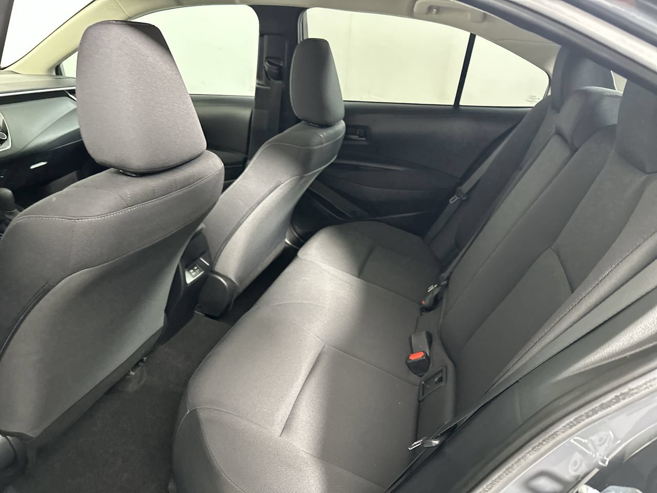 Used 2023 Toyota Corolla LE FWD image 18