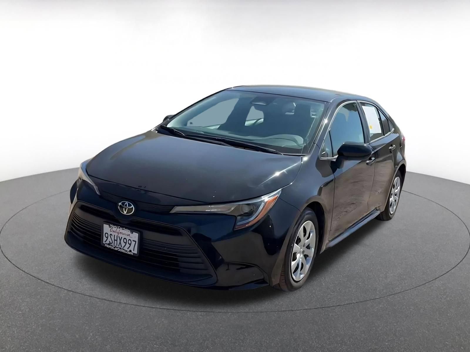 Used 2025 Toyota Corolla LE image 7