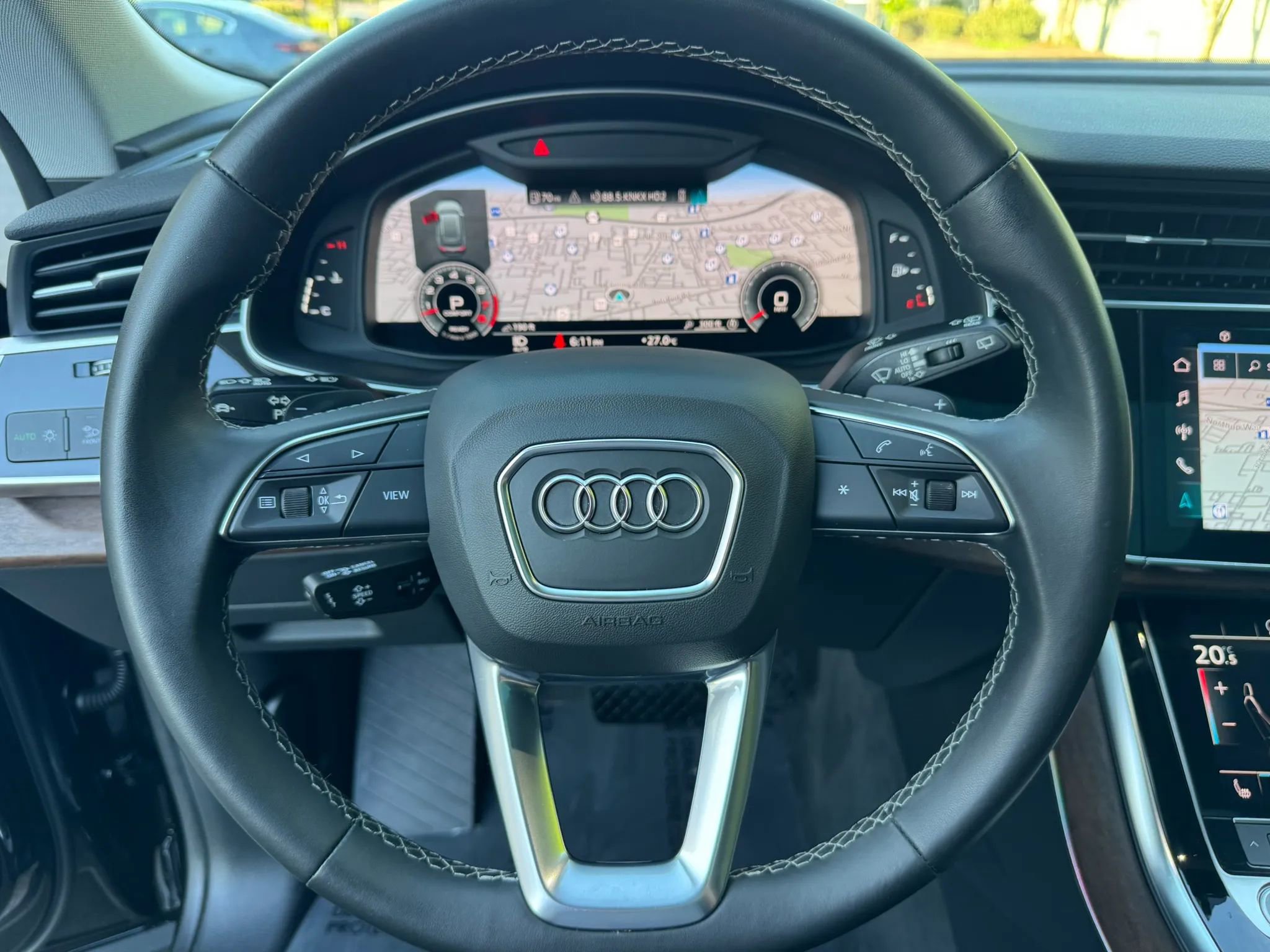 Used 2022 Audi Q8 Premium Plus AWD/4WD image 26