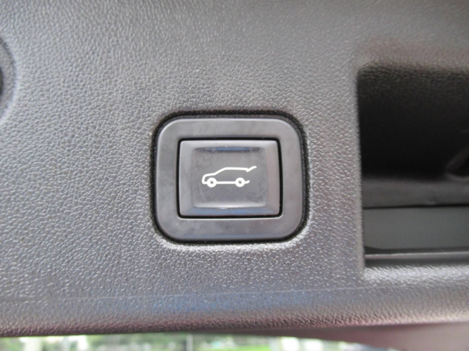 Used 2020 Chevrolet Equinox LT AWD/4WD image 39