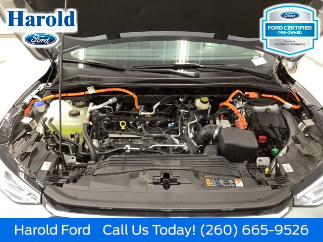 Certified 2024 Ford Escape SE w/ PHEV Premium Package FWD image 18