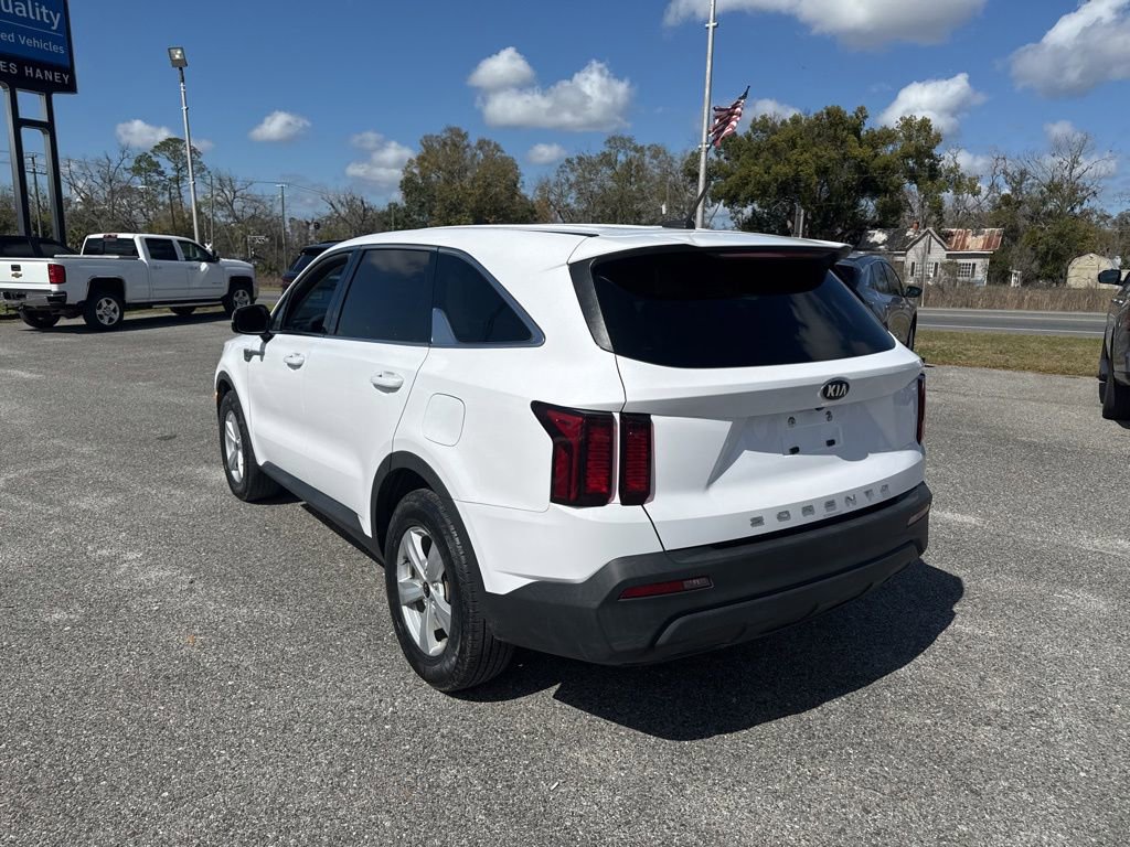 Used 2021 Kia Sorento LX image 5