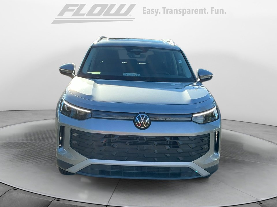 New 2026 Volkswagen Tiguan SE AWD/4WD image 2