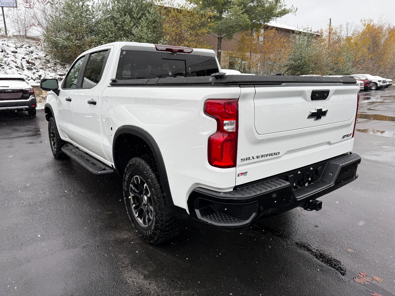 Used 2022 Chevrolet Silverado 1500 ZR2 w/ Technology Package image 3