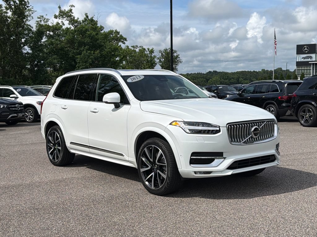 Used 2023 Volvo XC90 B5 Plus w/ Protection Package Premier AWD/4WD image 1