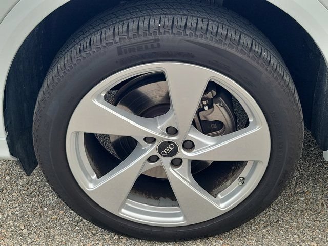 Certified 2025 Audi Q5 Premium Plus w/ Premium Plus AWD/4WD image 9