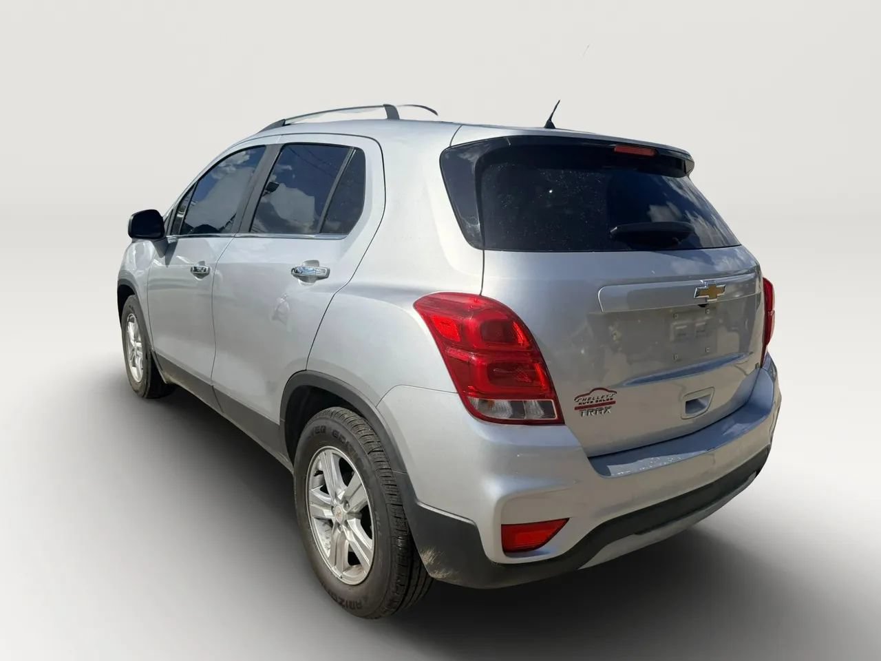 Used 2019 Chevrolet Trax LT w/ LT Convenience Package FWD image 5