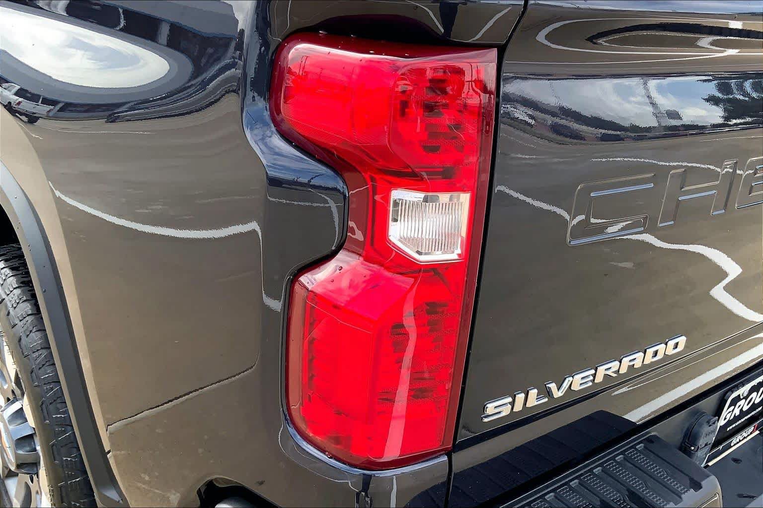 Used 2024 Chevrolet Silverado 2500 Custom w/ Custom Convenience Package AWD/4WD image 27