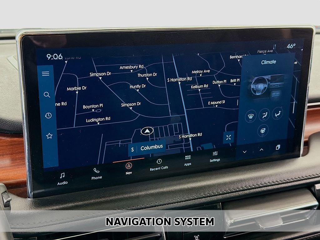 Used 2022 Lincoln Nautilus Reserve AWD/4WD image 3