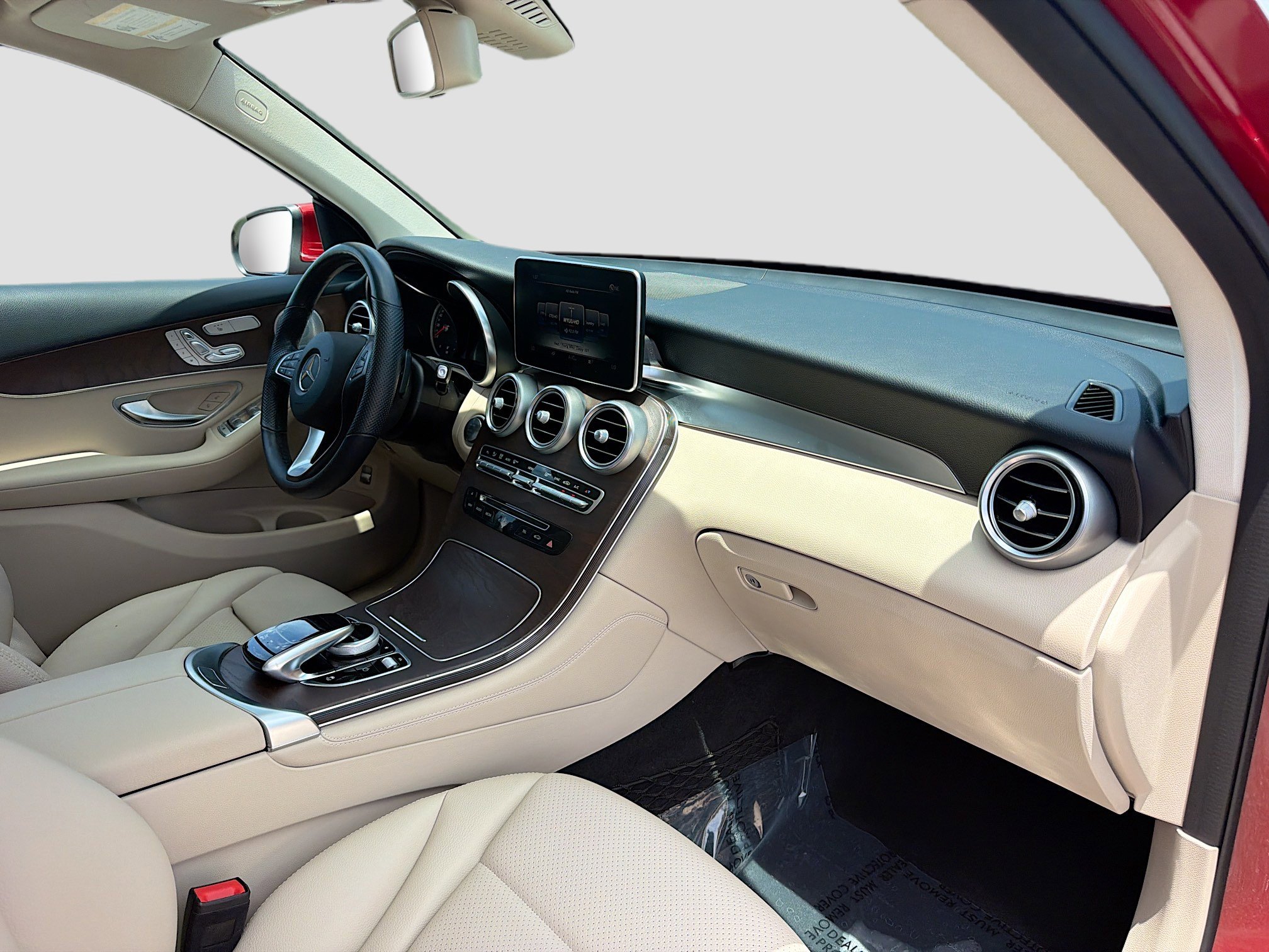 Used 2019 Mercedes-Benz GLC 300 4MATIC image 15