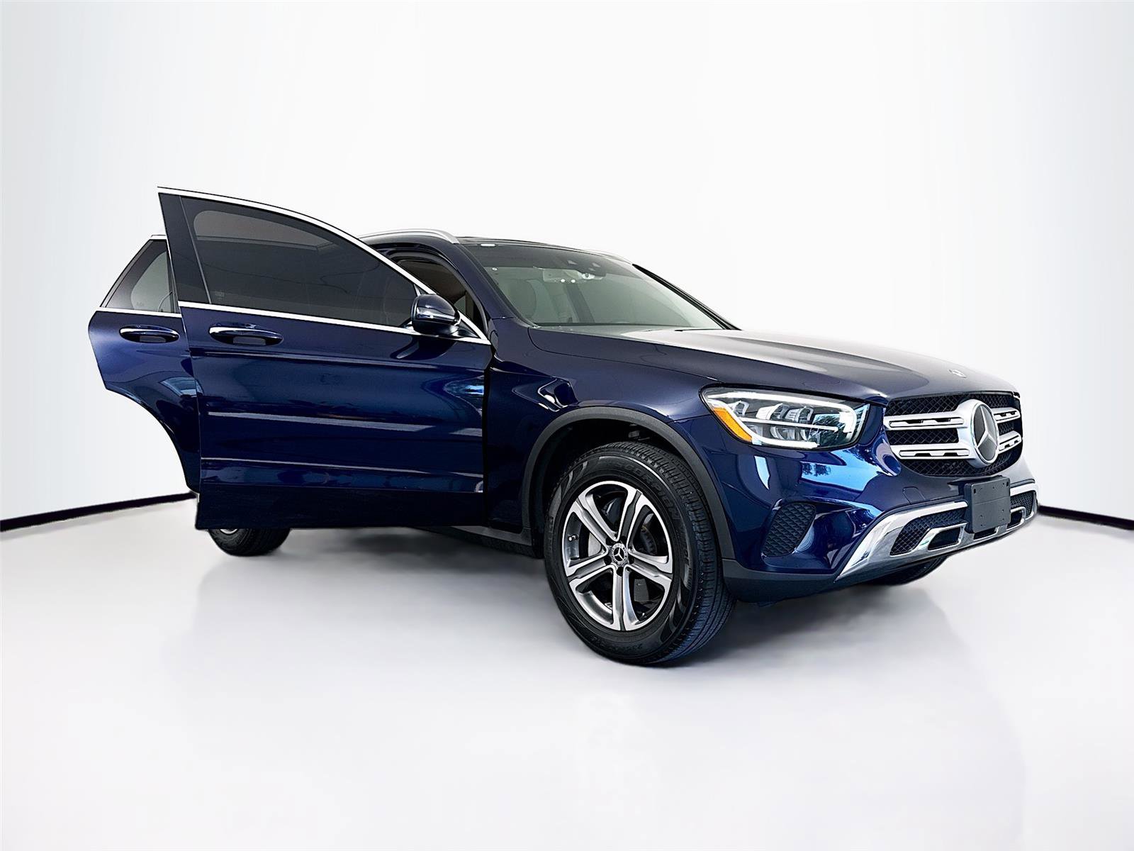 Used 2020 Mercedes-Benz GLC 300 4MATIC image 40