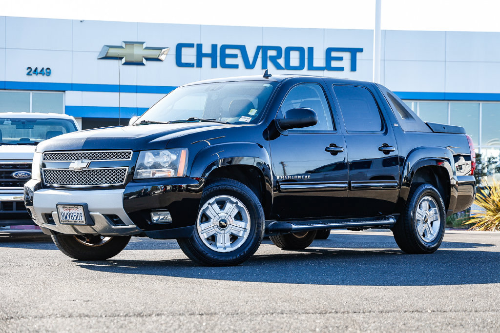 Used 2009 Chevrolet Avalanche LT w/ Suspension Package, Off-Road