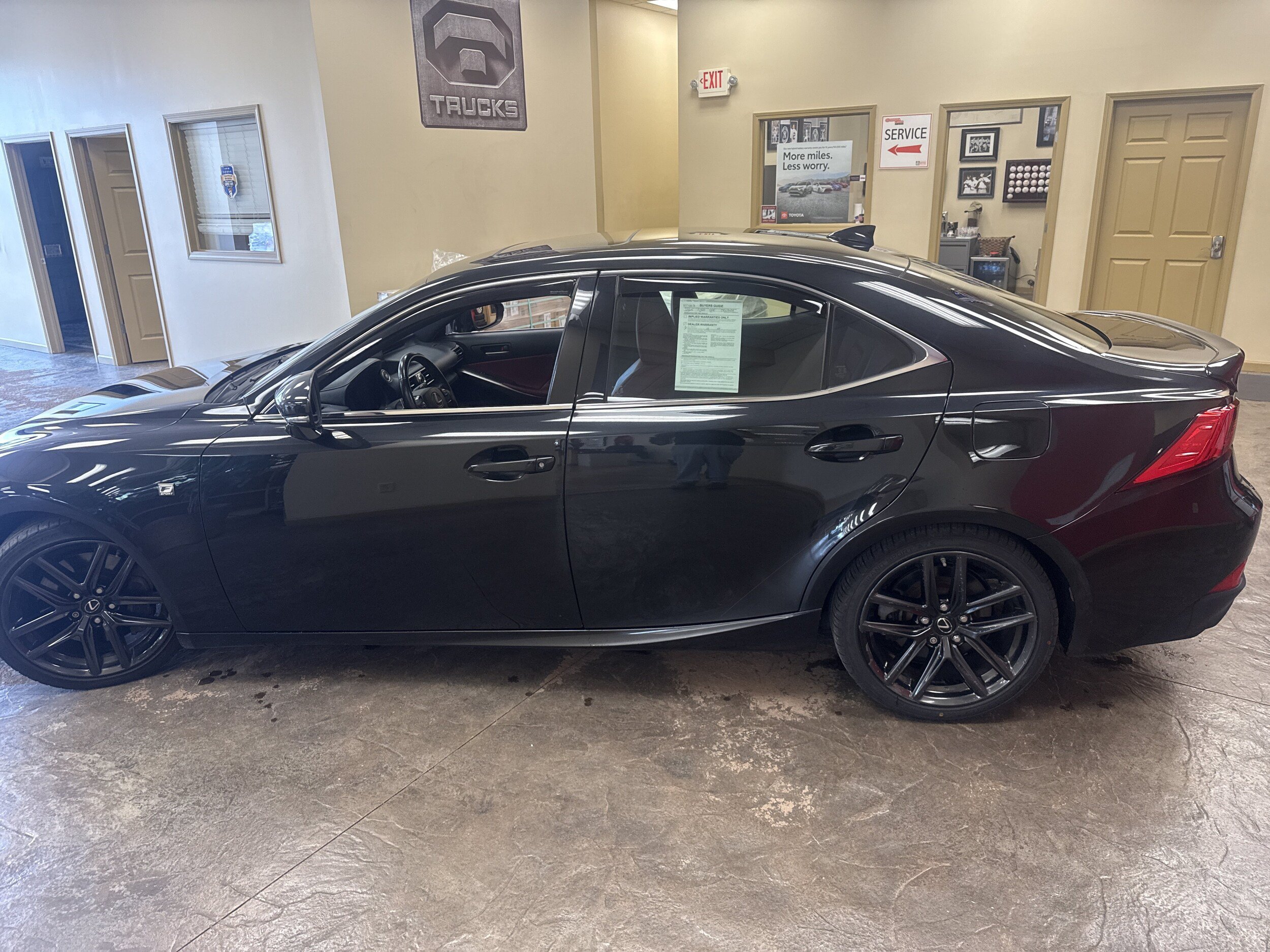 Used 2018 Lexus IS 300 F Sport w/ F Sport Package AWD/4WD image 8