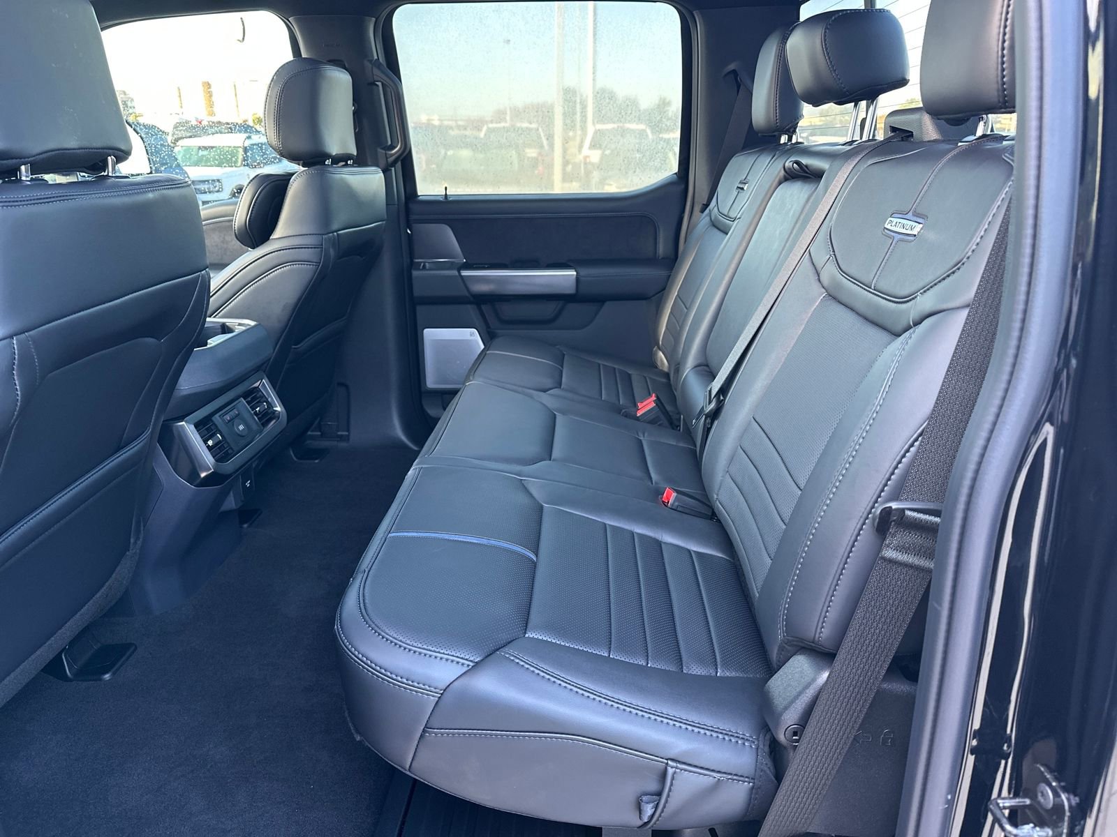 New 2026 Ford F350 Platinum w/ FX4 Off-Road Package AWD/4WD image 25