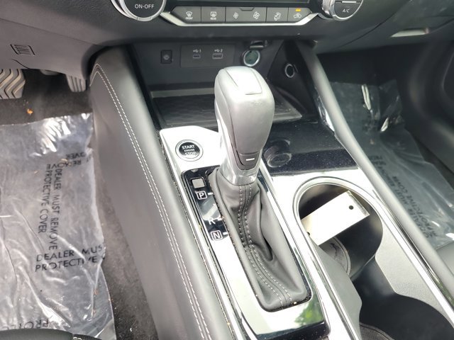Used 2025 Nissan Altima 2.5 SL FWD image 30