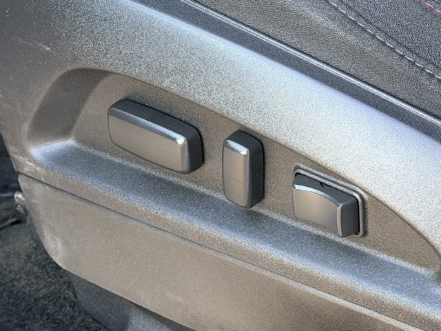 Used 2017 Chevrolet Equinox LT w/ Convenience Package image 6