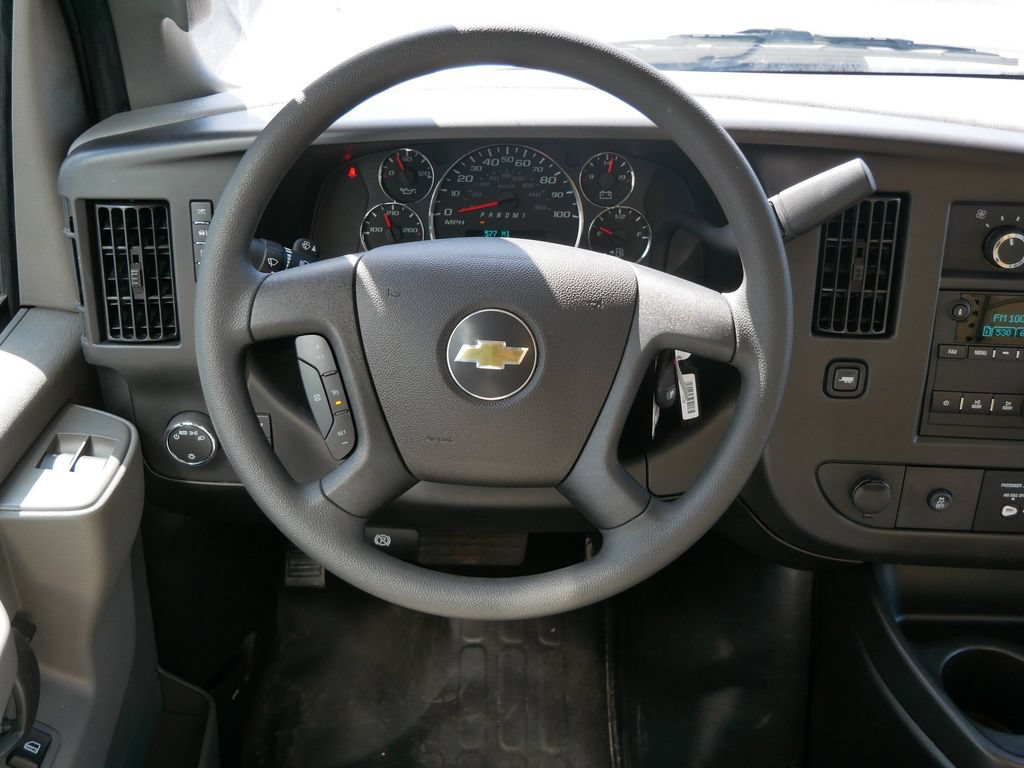 New 2025 Chevrolet Express 4500 Extended w/ Power Convenience Package RWD image 18