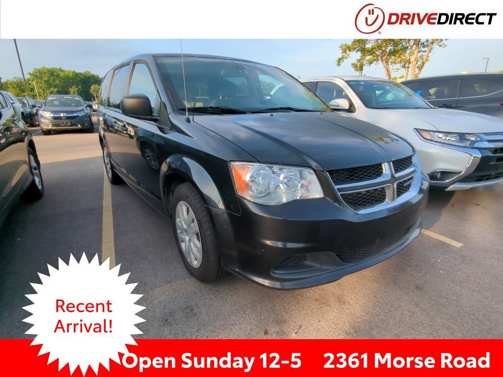 Used 2019 Dodge Grand Caravan SE w/ UConnect Hands-Free Group