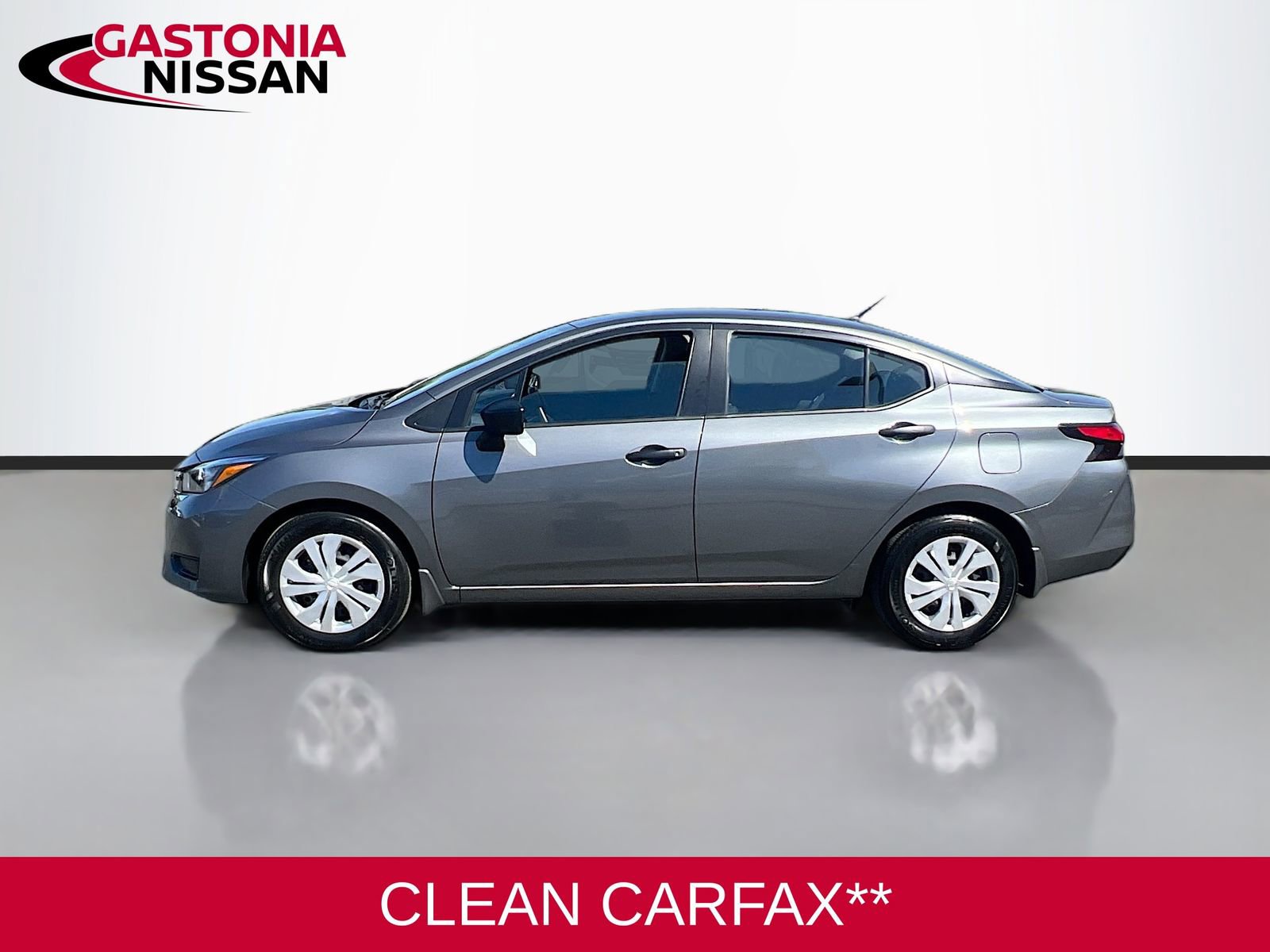 Used 2025 Nissan Versa S w/ Trunk Package image 5