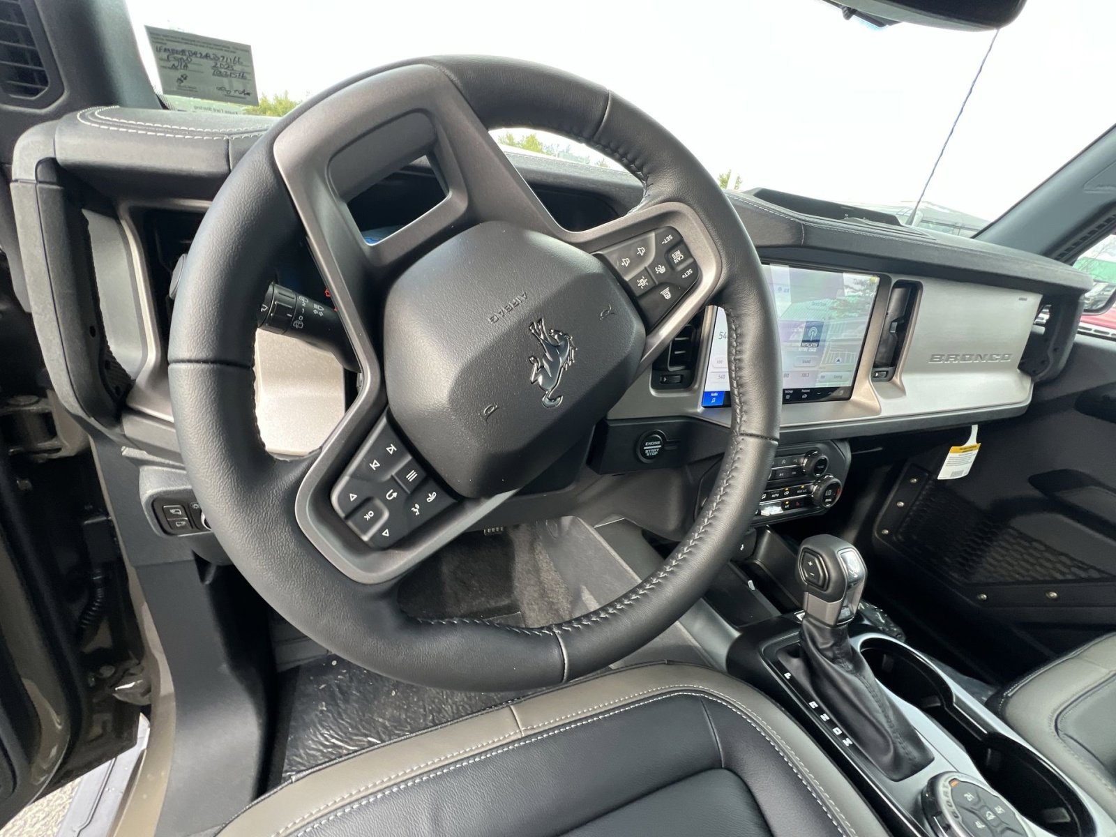 New 2025 Ford Bronco Outer Banks image 16