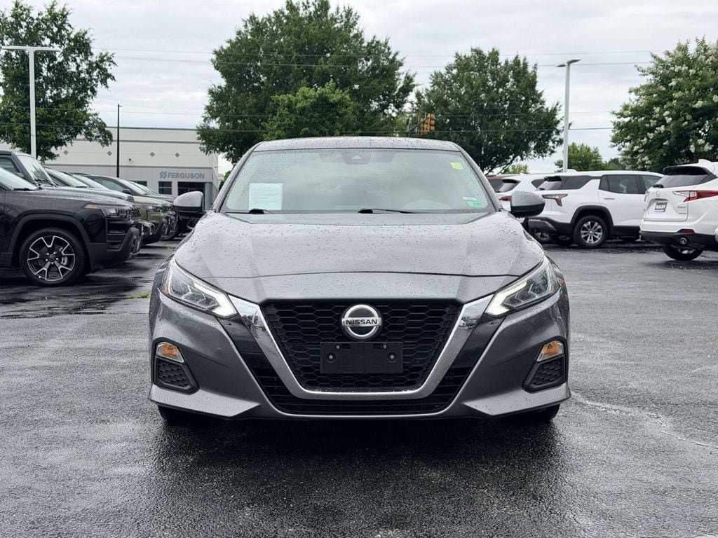Used 2022 Nissan Altima 2.5 SV FWD image 6