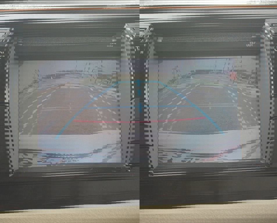 Used 2016 Toyota Corolla LE image 7