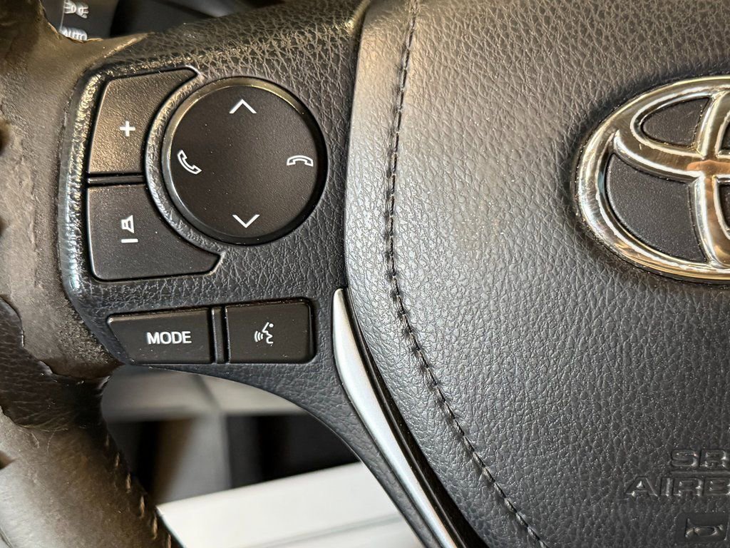 Used 2017 Toyota Corolla iM image 10