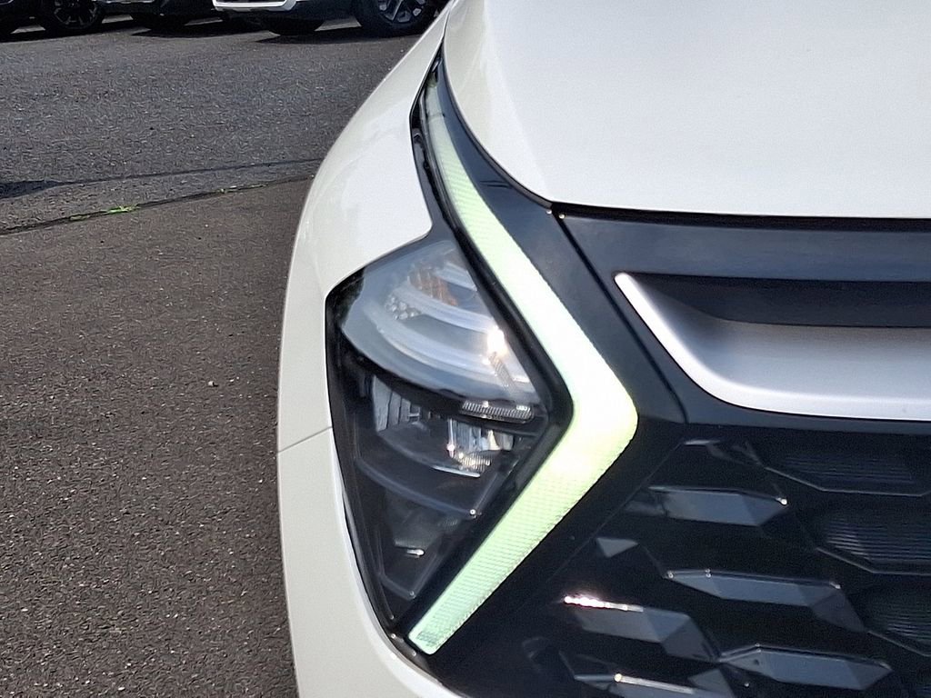 Used 2023 Kia Sportage EX w/ EX Premium Package image 10