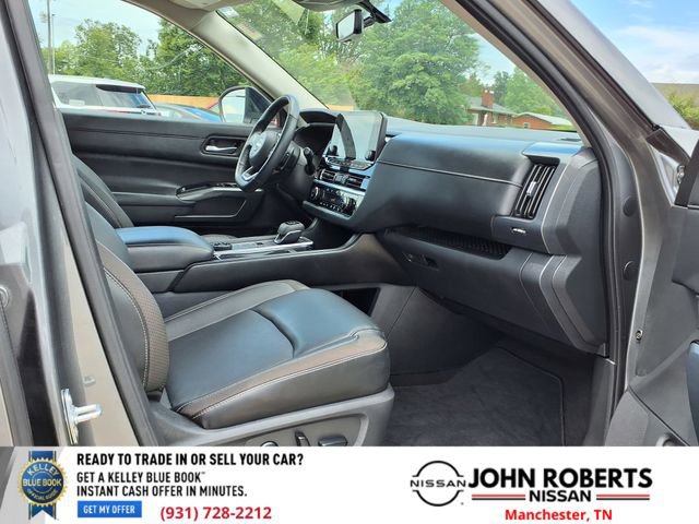 Used 2023 Nissan Pathfinder SL image 18