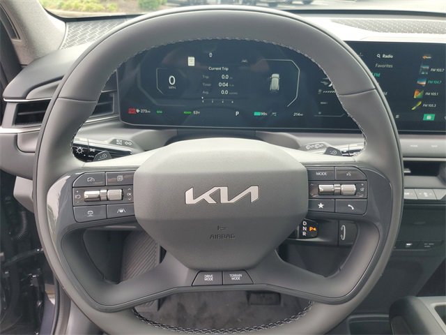 New 2026 Kia EV9 Wind image 18