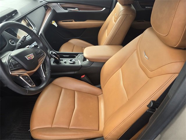 Used 2023 Cadillac XT5 Premium Luxury w/ Technology Package image 21