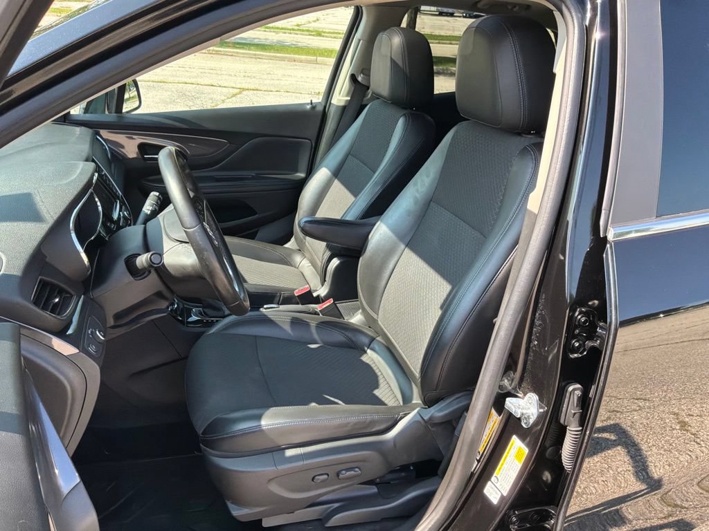 Used 2021 Buick Encore Preferred w/ Safety Package II AWD/4WD image 20