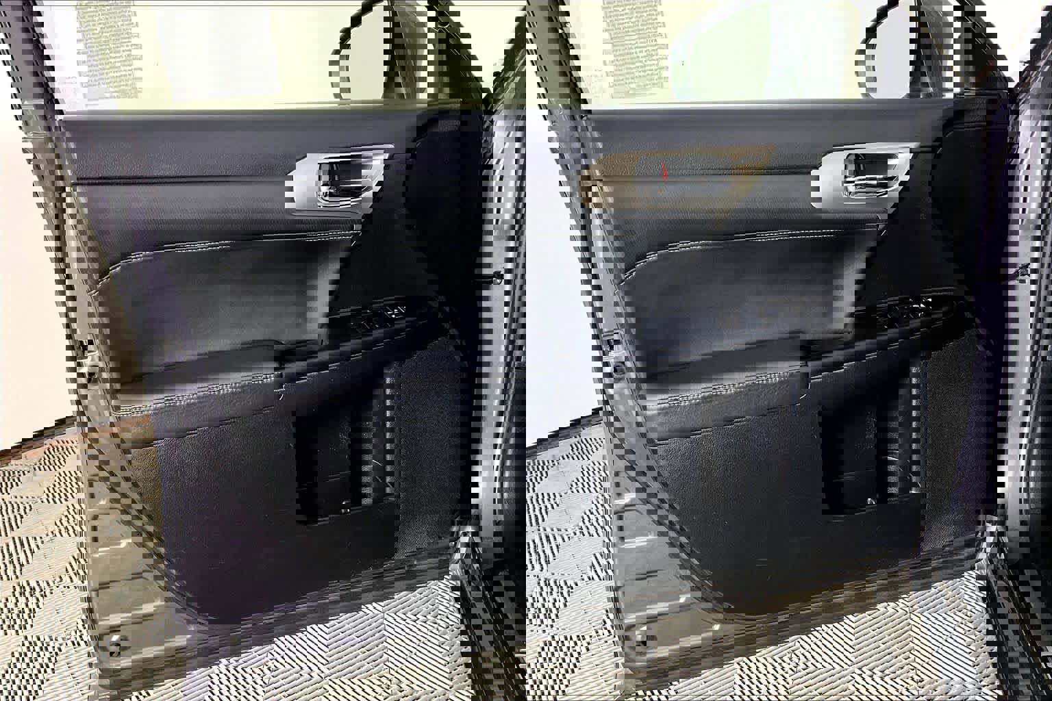 Used 2016 Lexus CT 200h image 20