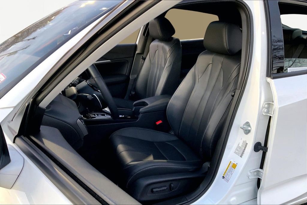 Used 2023 Acura Integra A-Spec image 15