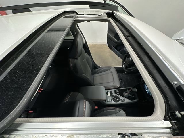 New 2025 Subaru Crosstrek 2.5i Limited image 6