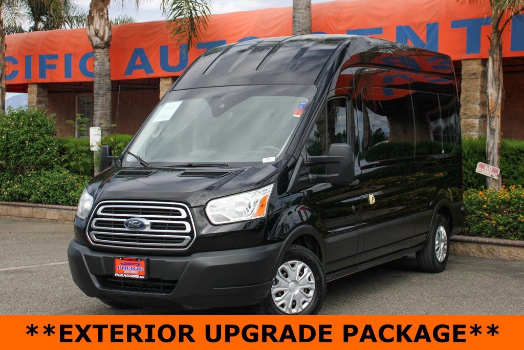 Used 2019 Ford Transit 350 XLT image 4