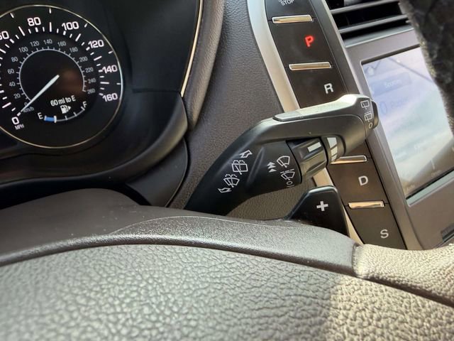 Used 2018 Lincoln MKC Premiere image 25
